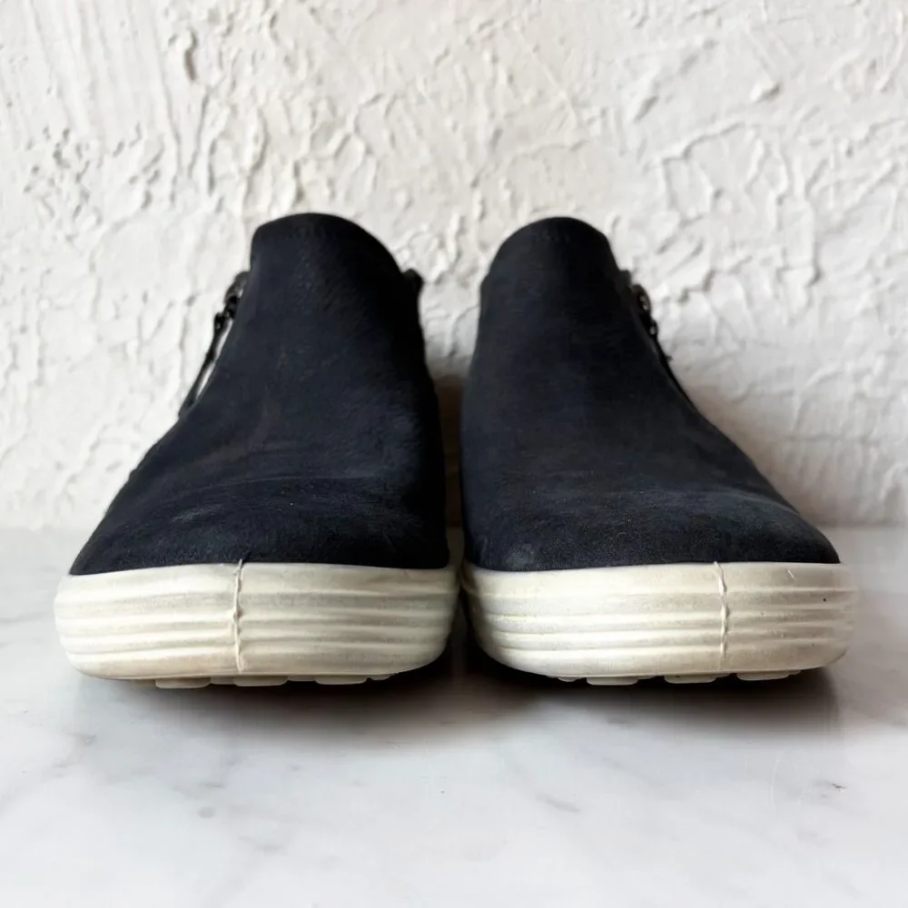 ECCO Soft 7 Side Zip Booties Women's 39 US 8-8.5 Dark Blue Nubuck Leather